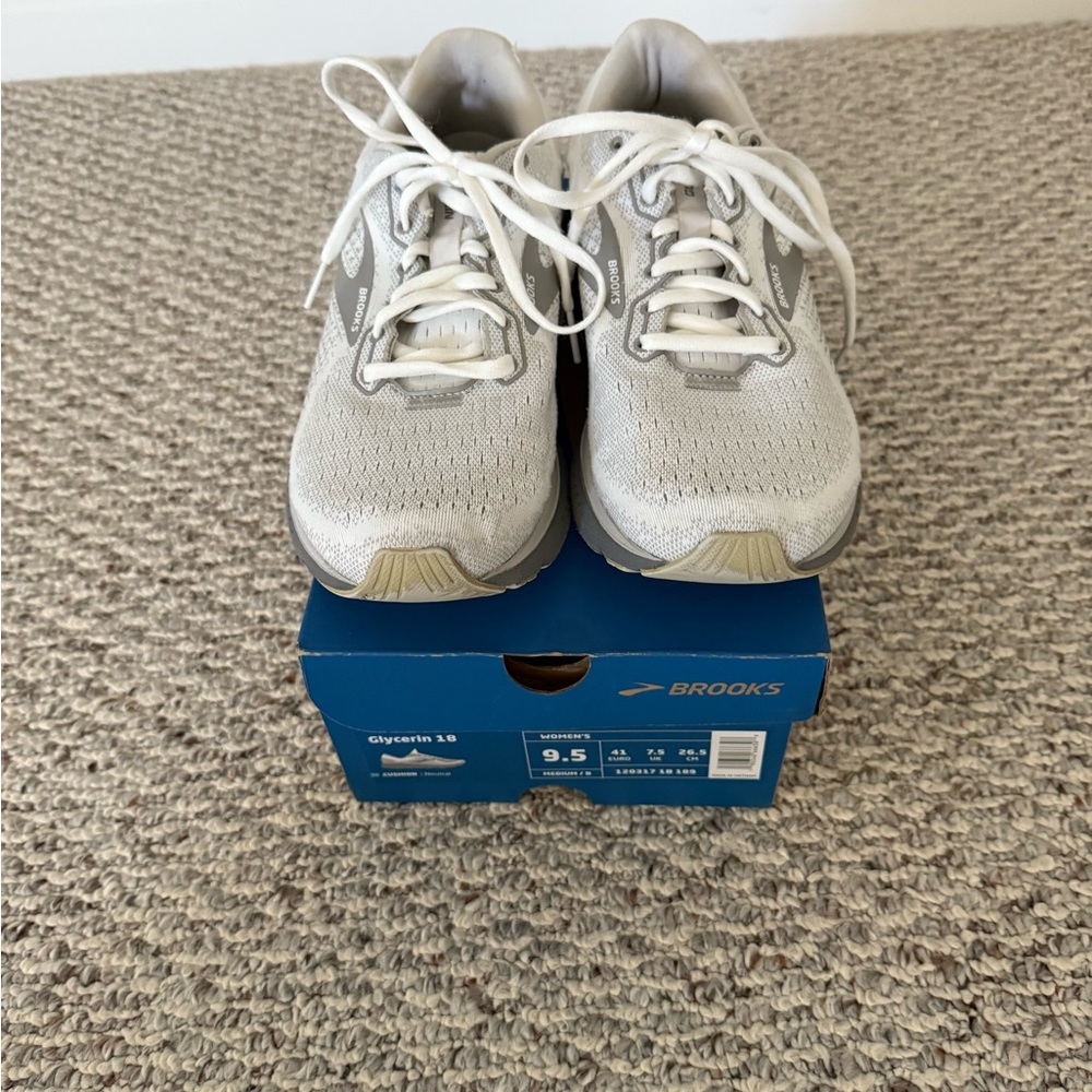 Women’s Brooks glycerin 18 Running Shoes